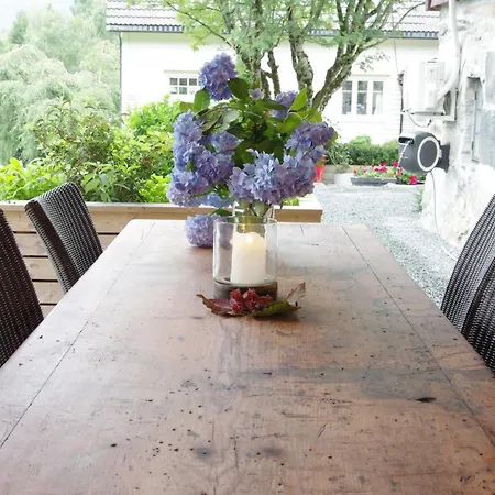 Holiday home Orheimstunet - Gardsferie For Storfamilien Der Ogsa Hunden Er Velkommen *