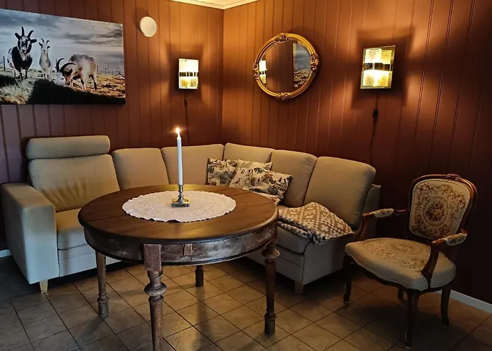 Orheimstunet - Gardsferie For Storfamilien Der Ogsa Hunden Er Velkommen Holiday home