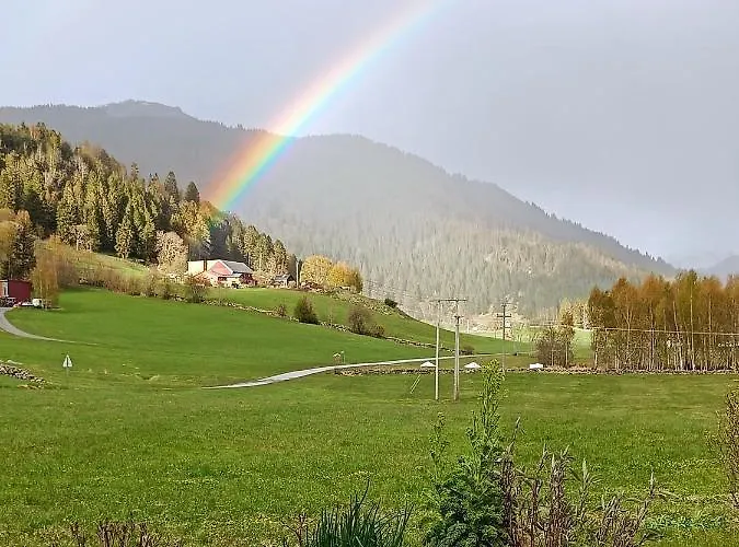 Holiday home Orheimstunet - Gardsferie For Storfamilien Der Ogsa Hunden Er Velkommen *