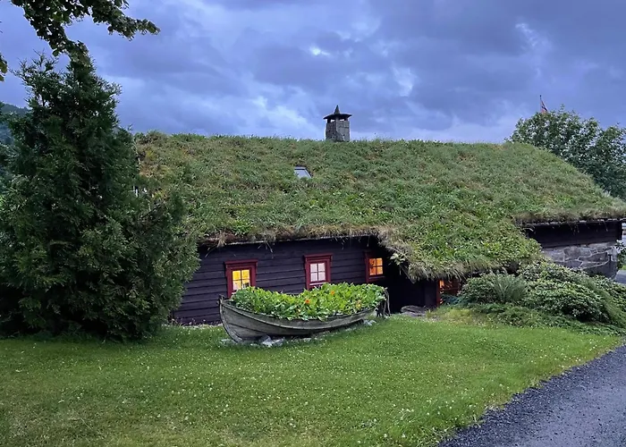 Orheimstunet - Gardsferie For Storfamilien Der Ogsa Hunden Er Velkommen *