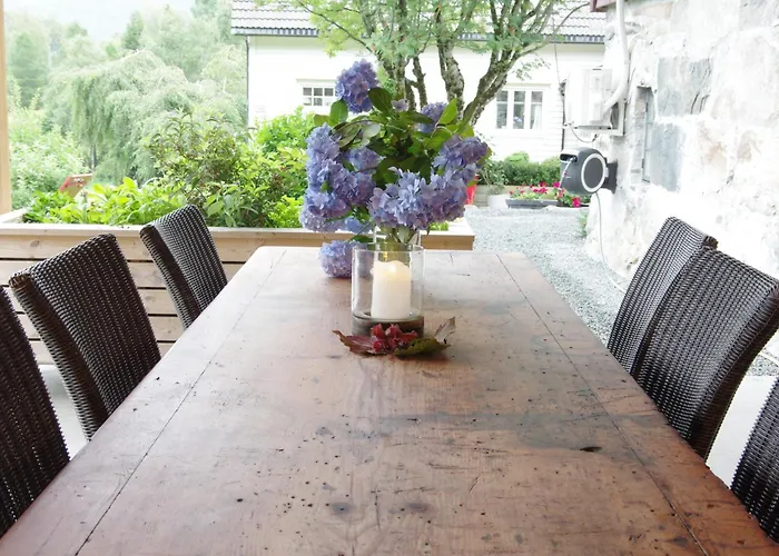 Holiday home Orheimstunet - Gardsferie For Storfamilien Der Ogsa Hunden Er Velkommen *